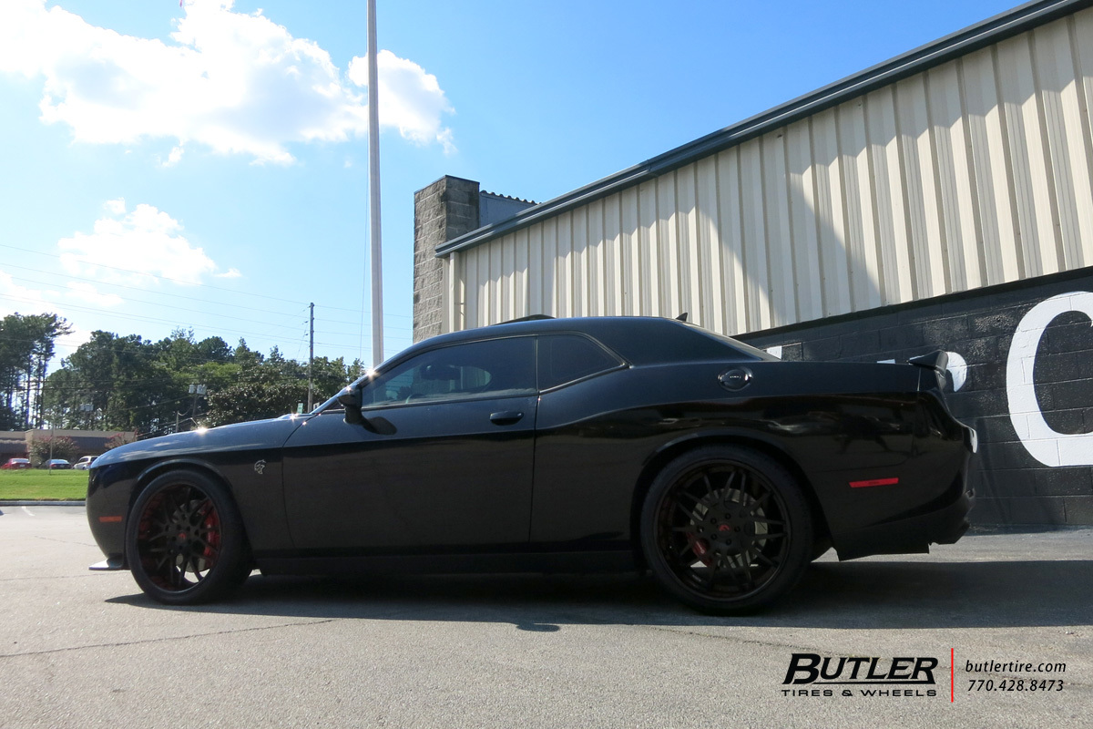 Dodge Challenger with 22in Forgiato Maglia Wheels
