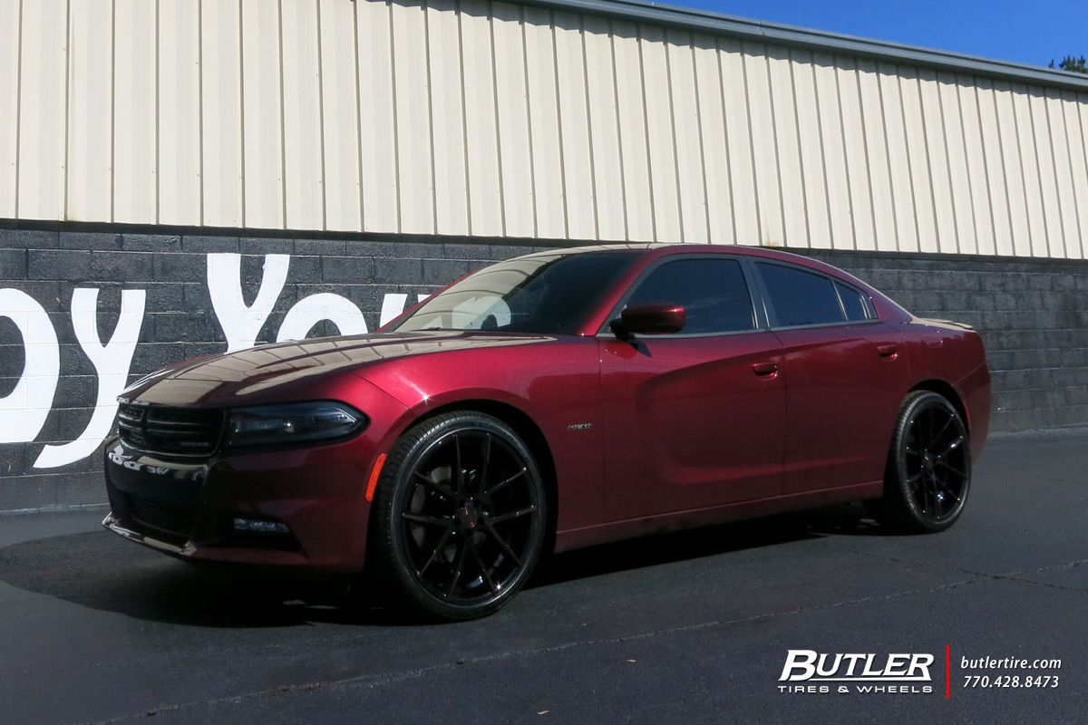Dodge Charger with 22in Lexani Gravity Wheels