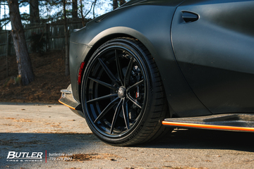 Ferrari 812 with  1886 G010 Wheels