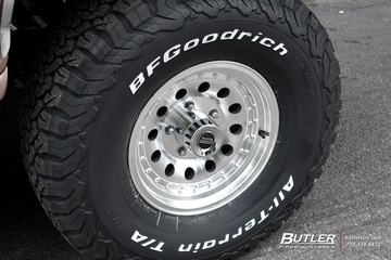 Ford Bronco with 17in American Racing Outlaw Wheels