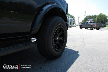 2024 FORD BRONCO with 18" ROUGH COUNTRY 84 wheels and BRIDGESTONE tires