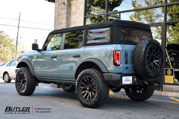 Ford Bronco with 20in Fuel Blitz Wheels