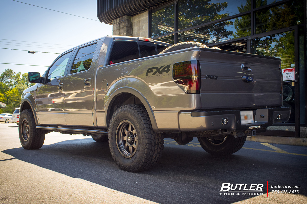 Ford F150 with 18in Fuel Trophy Wheels