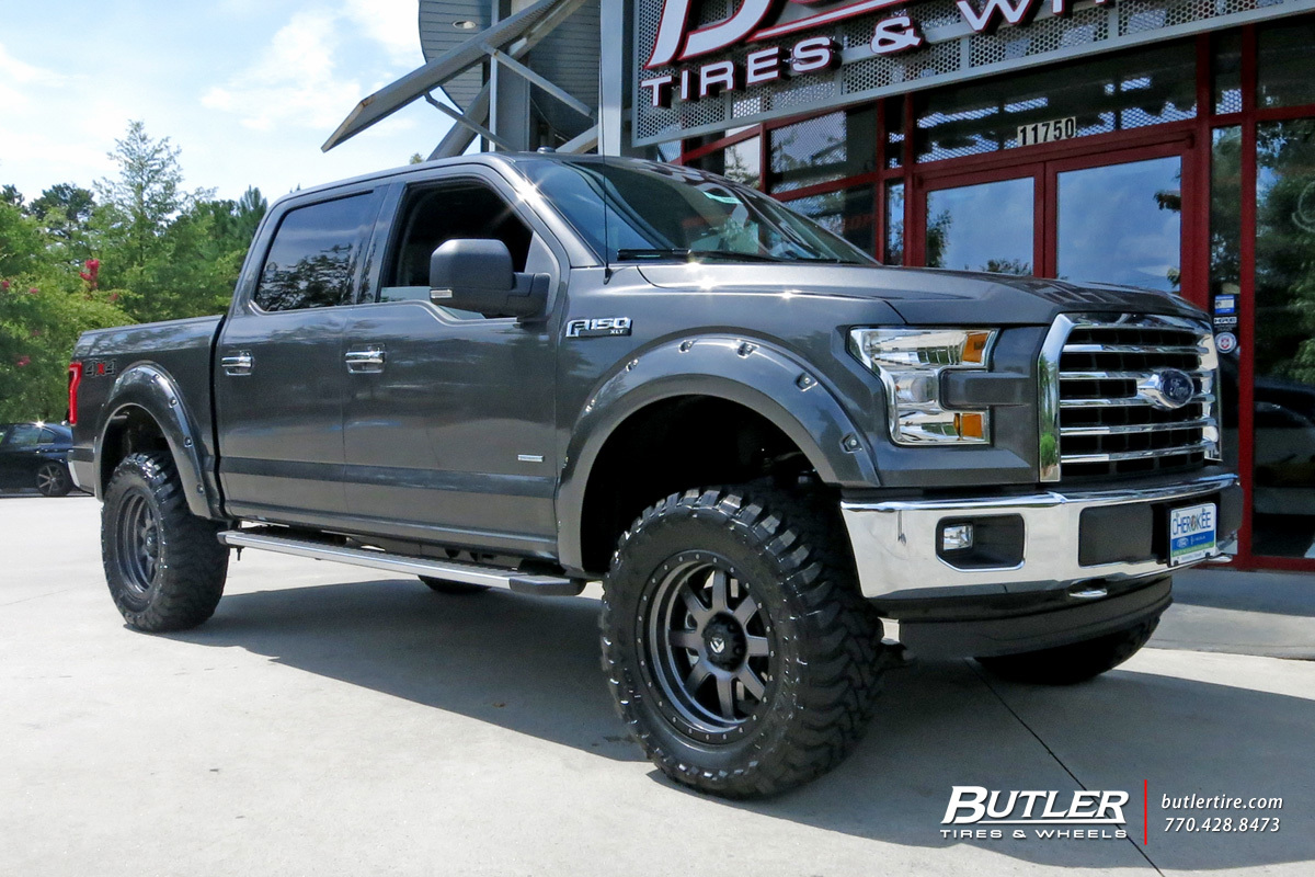 Ford F150 with 20in Fuel Trophy Wheels