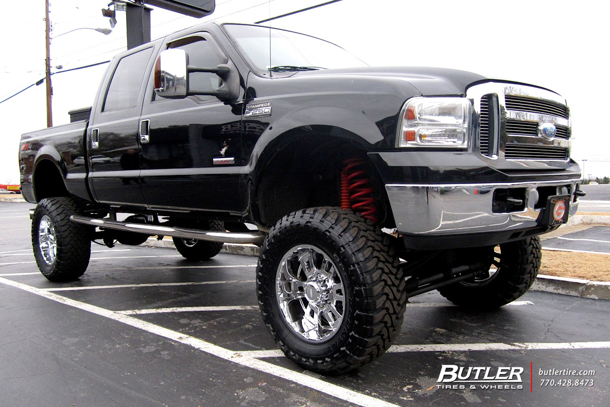 Ford F250 with 20in Moto Metal 951 Wheels