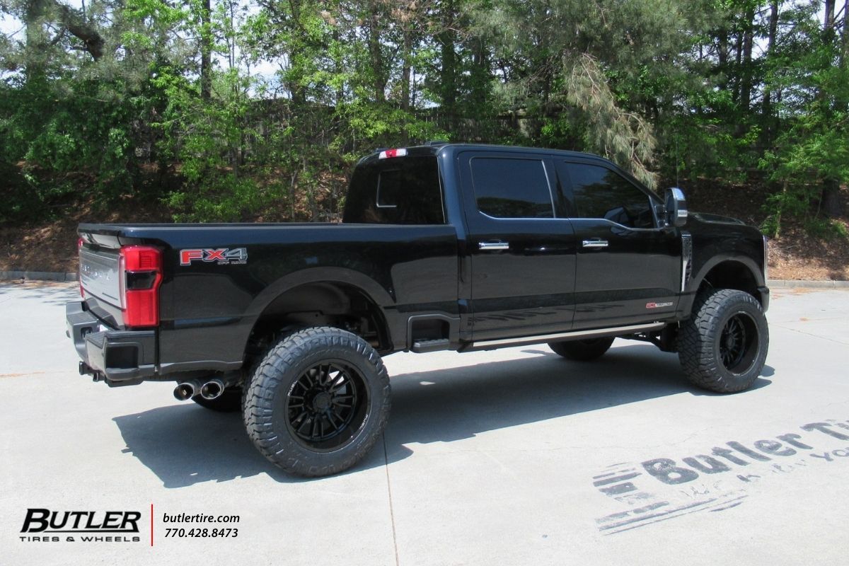 Ford F250 with 22in Fuel Clash Wheels