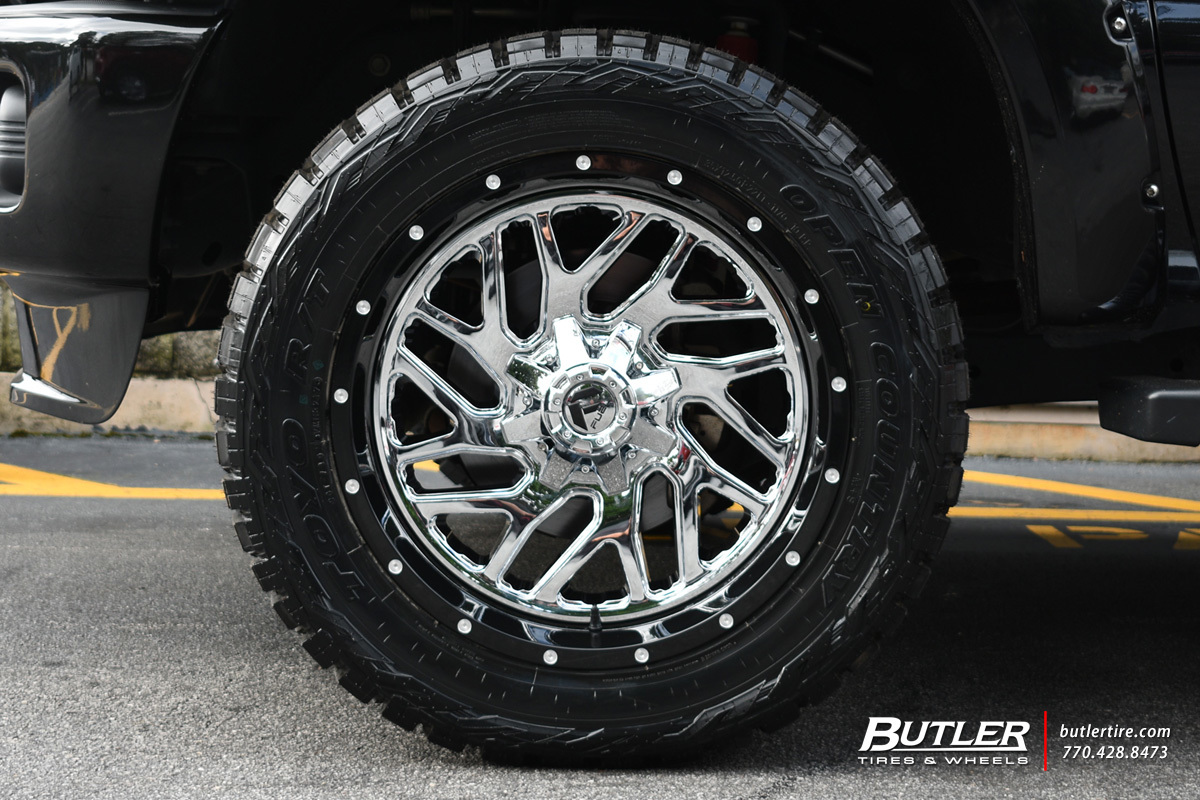 Ford F250 with 22in Fuel Triton Wheels