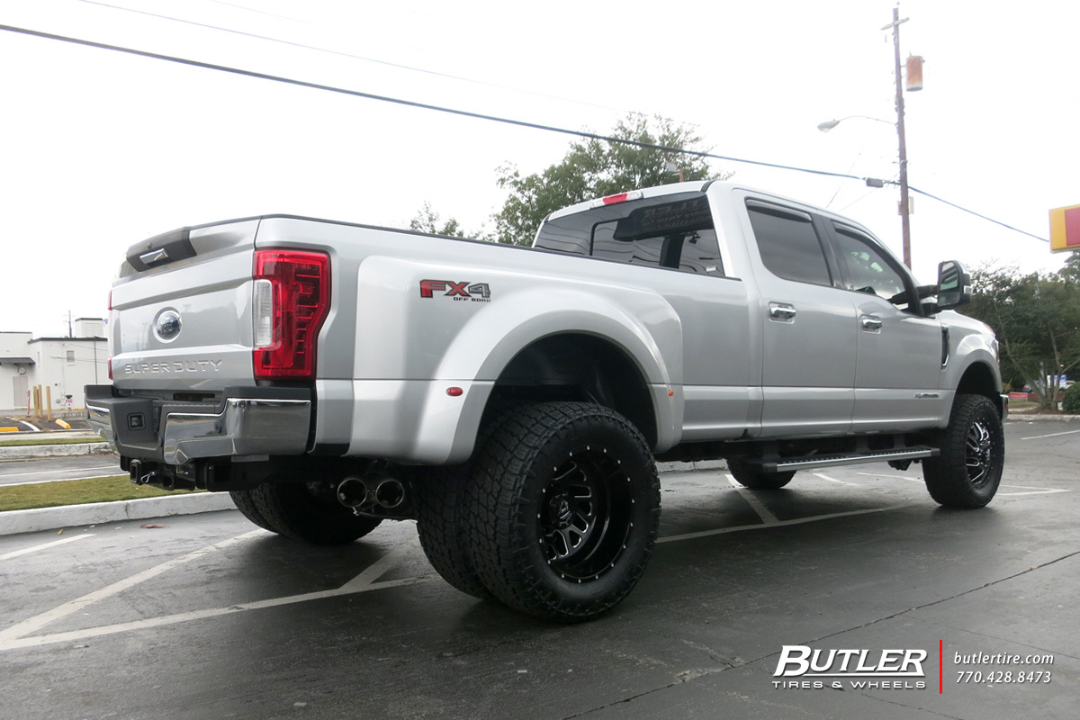 Ford F350 with 20in Fuel Triton Wheels