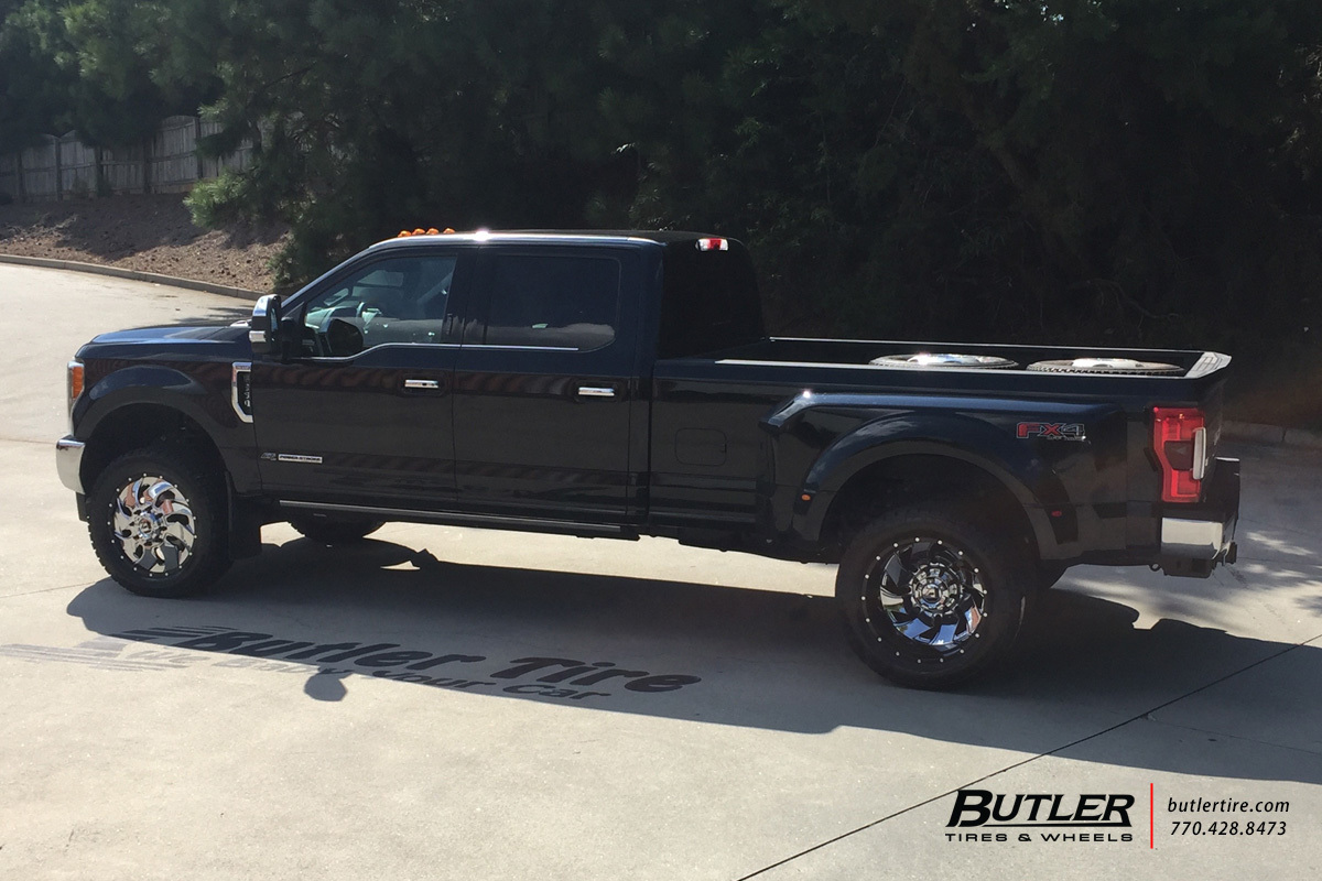 Ford F350 with 22in Fuel Cleaver Wheels
