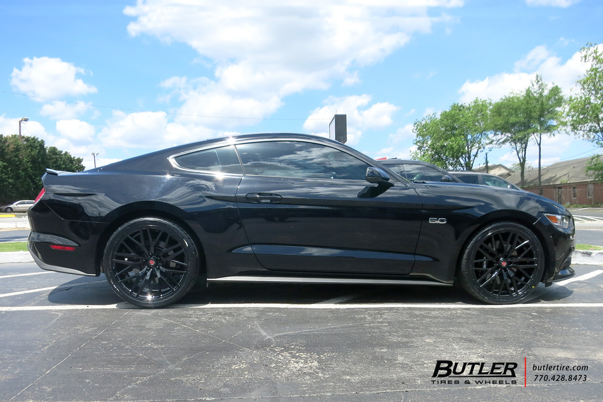 Ford Mustang with 20in Axe EX30 Wheels