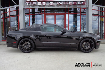 Ford Mustang with 20in Niche Targa Wheels