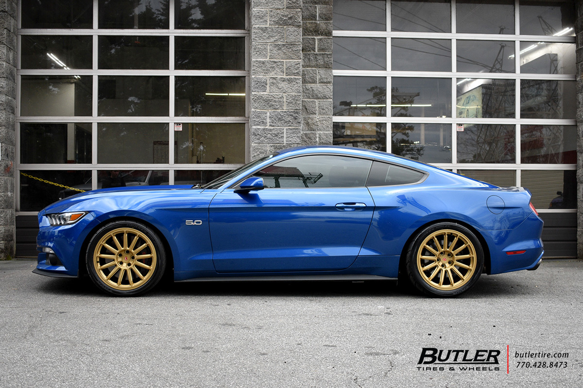 Ford Mustang with 20in Vossen GNS-3 Wheels