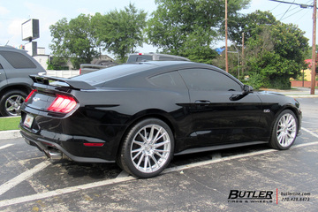 Ford Mustang with 20in Vossen HF-4T Wheels