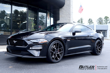 Ford Mustang with 21in Savini SV-F5 Wheels