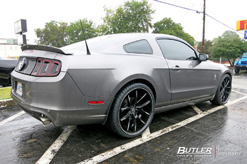 Ford Mustang with 22in Lexani R-Twelve Wheels