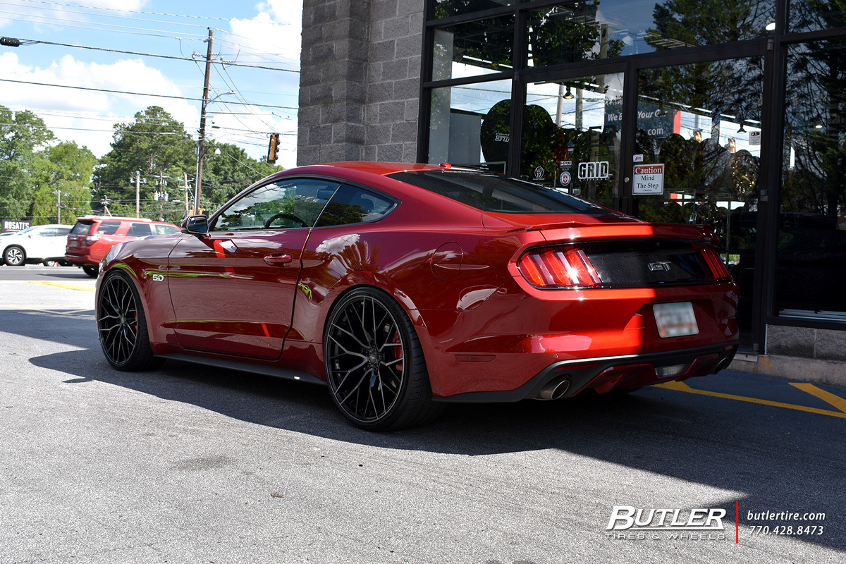 Ford Mustang with 22in Savini SV-F2 Wheels