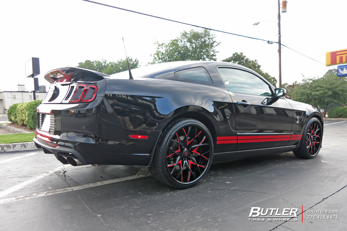 Ford Mustang with 22in Savini SV57c Wheels