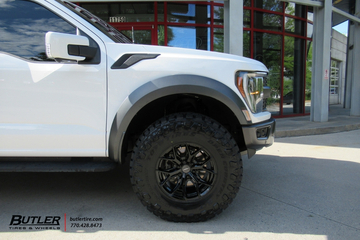Ford Raptor with 18in Vossen HF64 Wheels