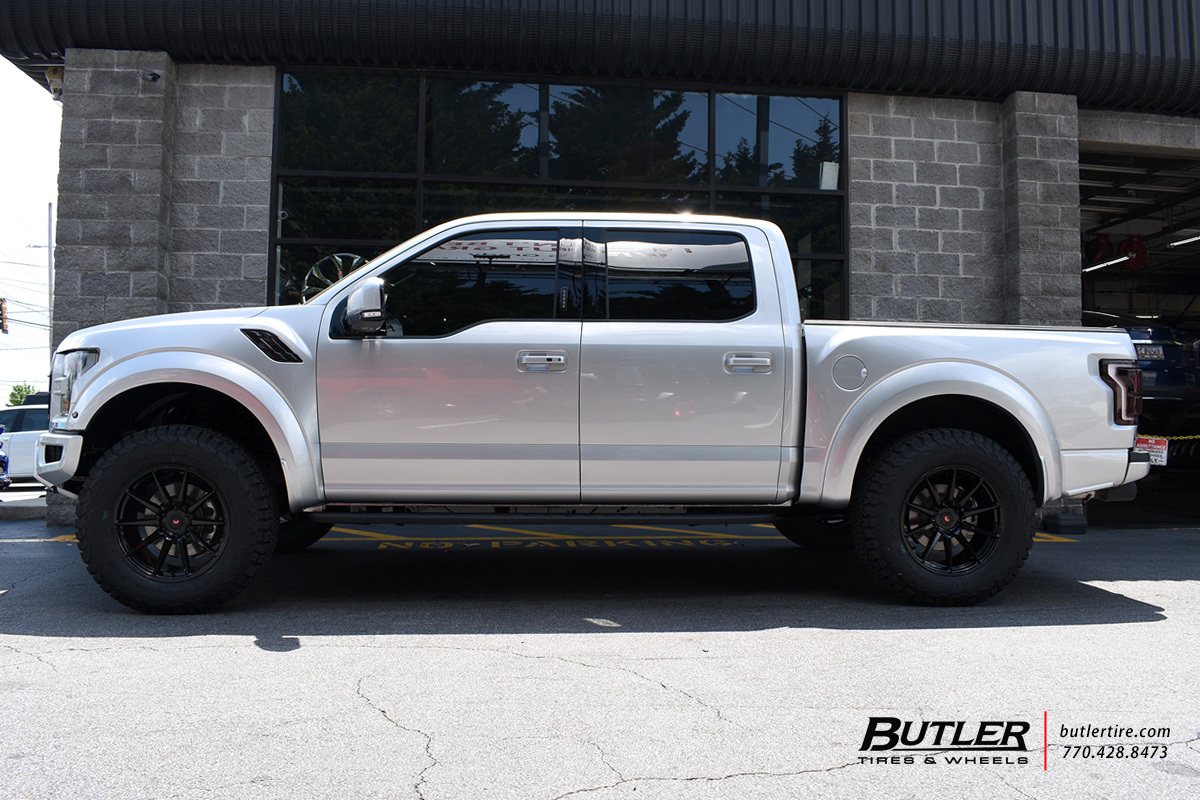 Ford Raptor with 20in Vossen VPS-310 Wheels