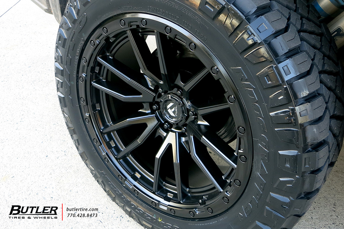 Ford Raptor with 22in Fuel Rebel 6 Wheels