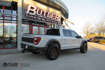 Ford Raptor with  18 in Method MR305 Wheels