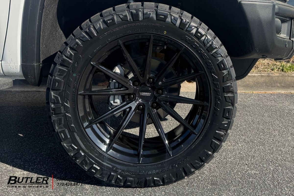 GMC Sierra with 22in Vossen HFX-2 Wheels