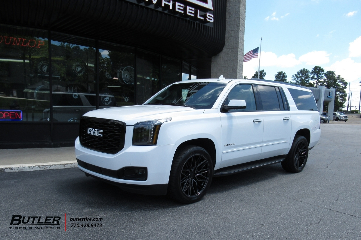 GMC Yukon with 22in Vossen HF6-5 Wheels