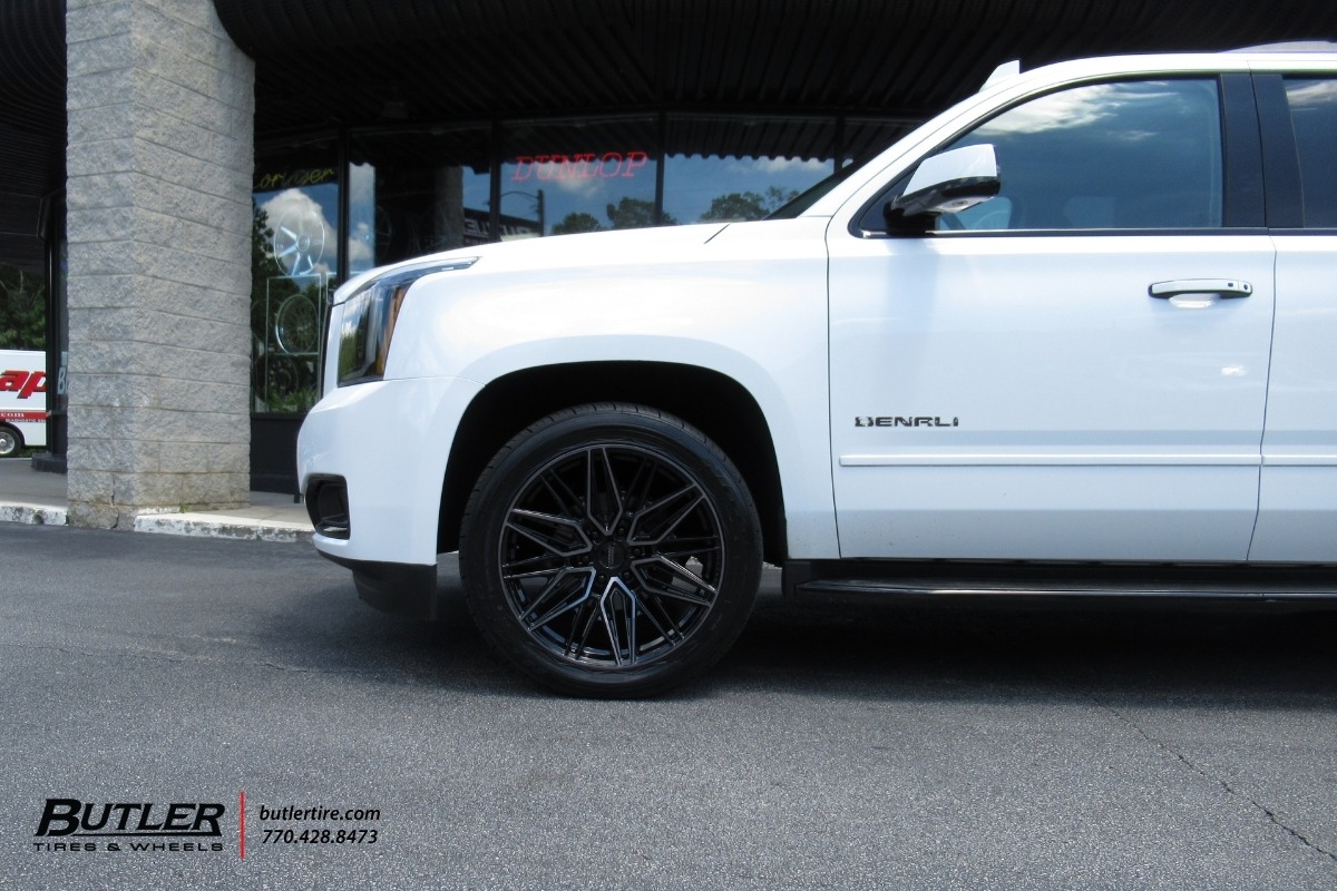 GMC Yukon with 22in Vossen HF6-5 Wheels