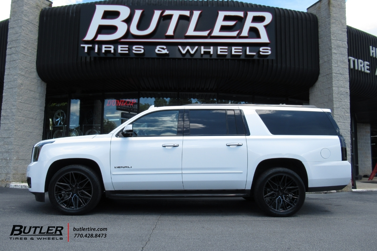 GMC Yukon with 22in Vossen HF6-5 Wheels