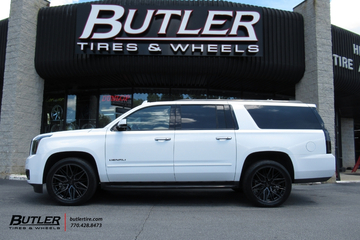 GMC Yukon with 22in Vossen HF6-5 Wheels