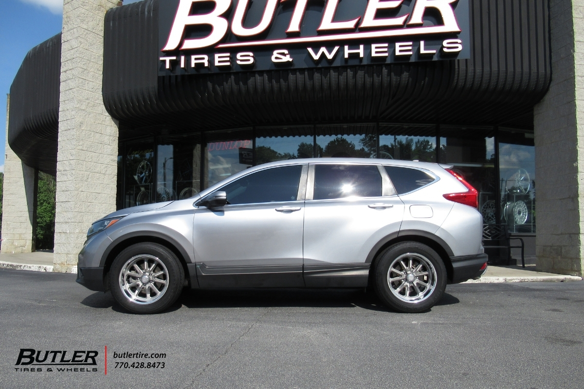Honda CR-V with 18in US MAG RAMBLER Wheels
