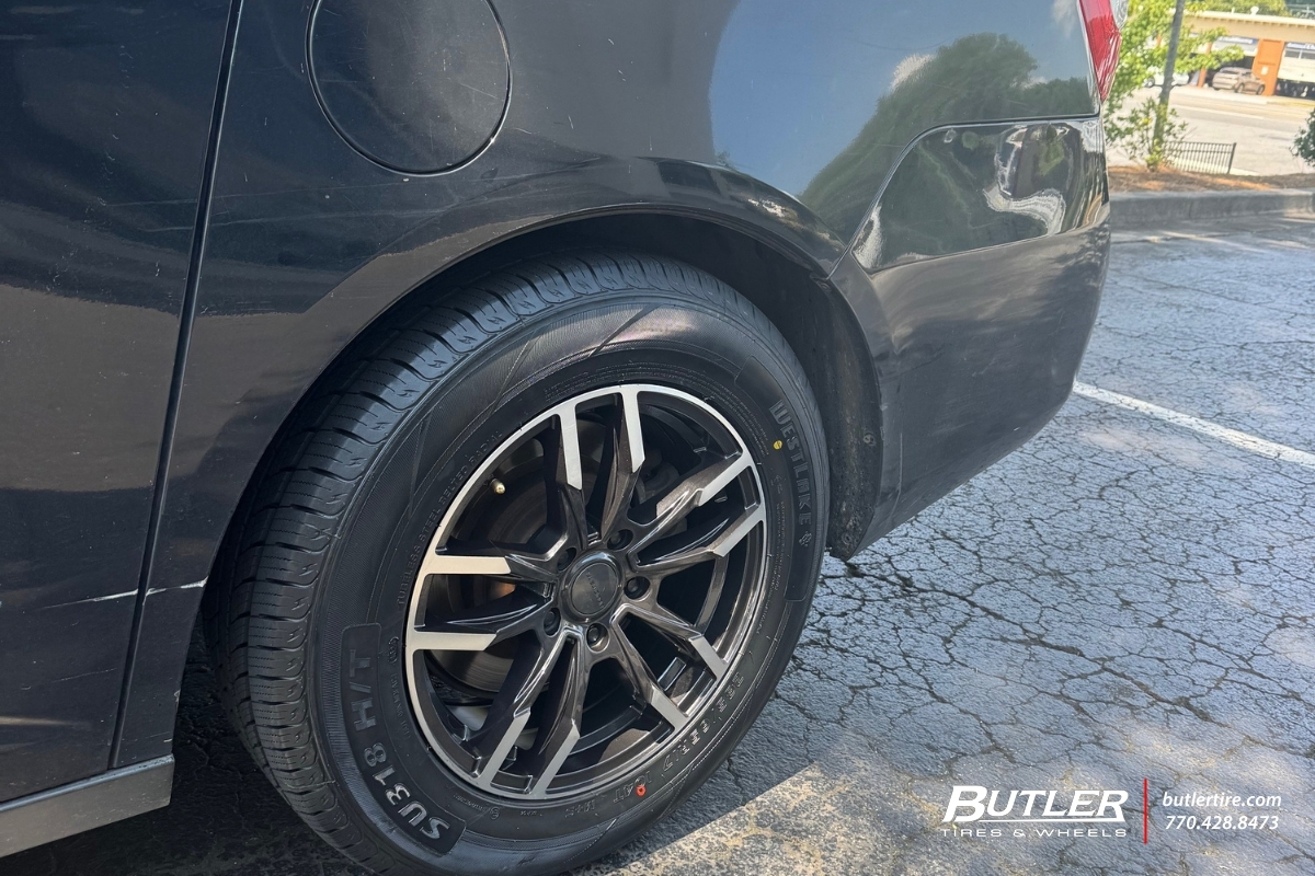 Honda Odyssey with 17” Liquid Metal Splice wheels and Westlake tires 