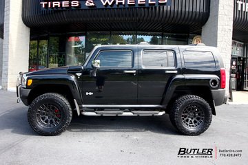 Hummer H3 with 18in Black Rhino Boxer Wheels