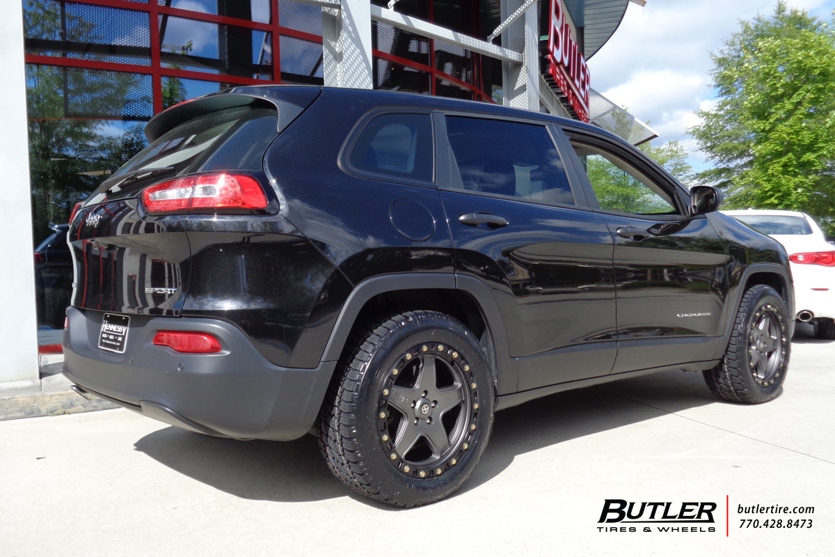Jeep Cherokee with 18in ATX 194 Wheels