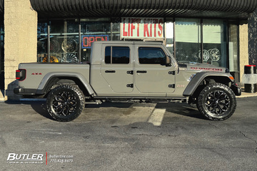 Jeep Gladiator with 20in Fuel Assault Wheels