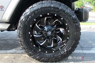 Jeep Gladiator with 20in Fuel Cleaver Wheels