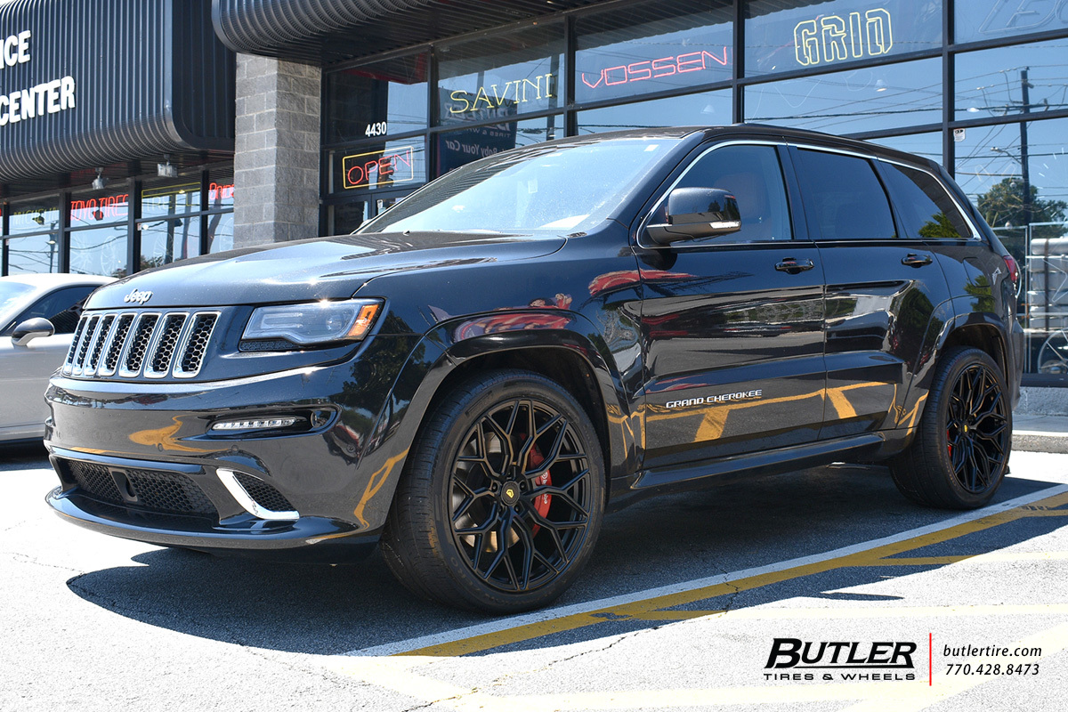 Jeep Grand Cherokee with 22in Vossen S17-01 Wheels