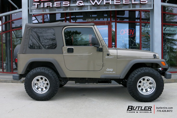 Jeep Wrangler with 15in Pro Comp 1069 Wheels