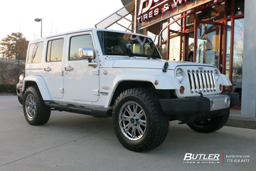 Jeep Wrangler with 17in American Racing AR708 Wheels