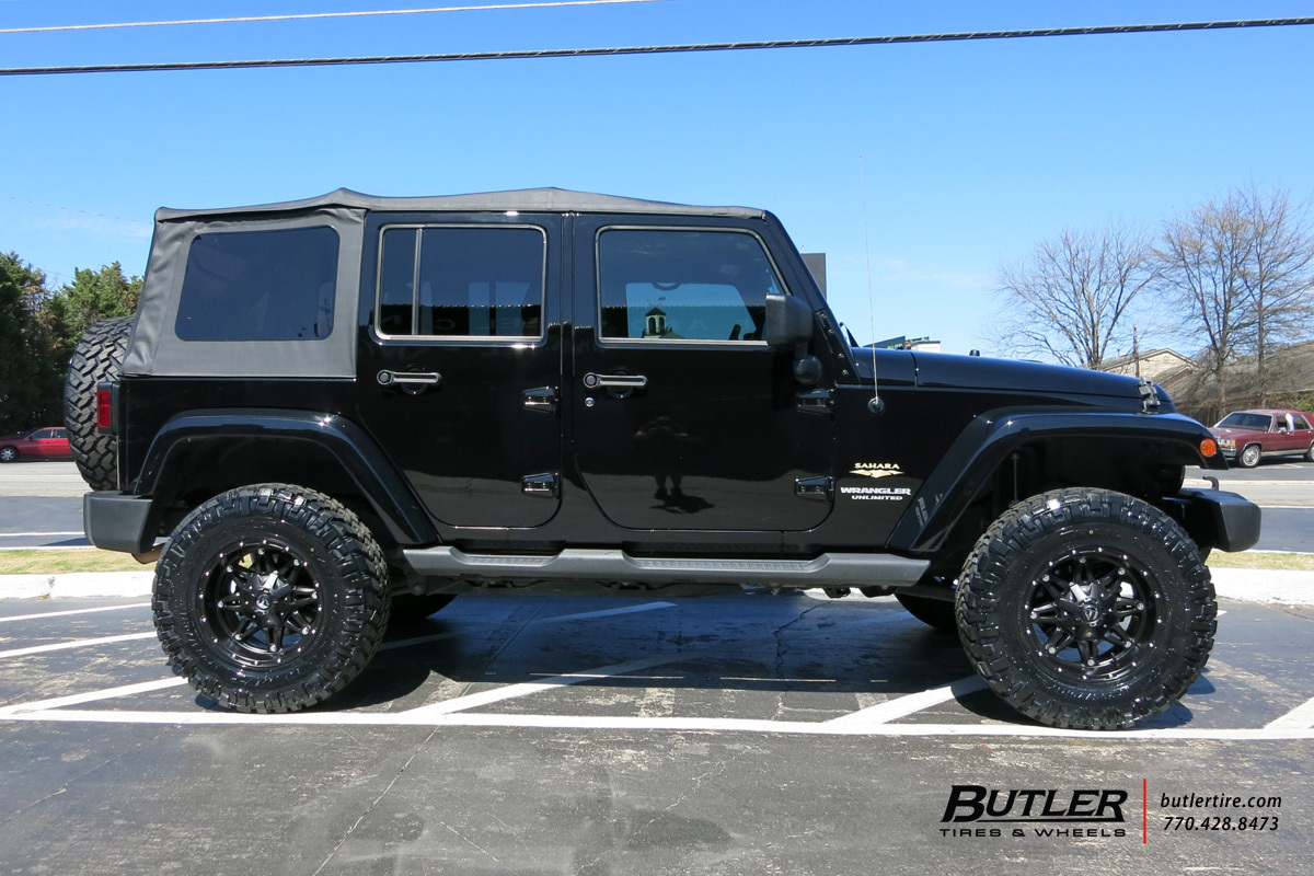 Jeep Wrangler with 17in Fuel Hostage Wheels