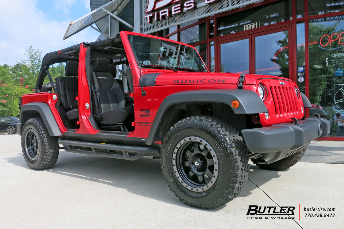 Jeep Wrangler with 17in Fuel Trophy Wheels