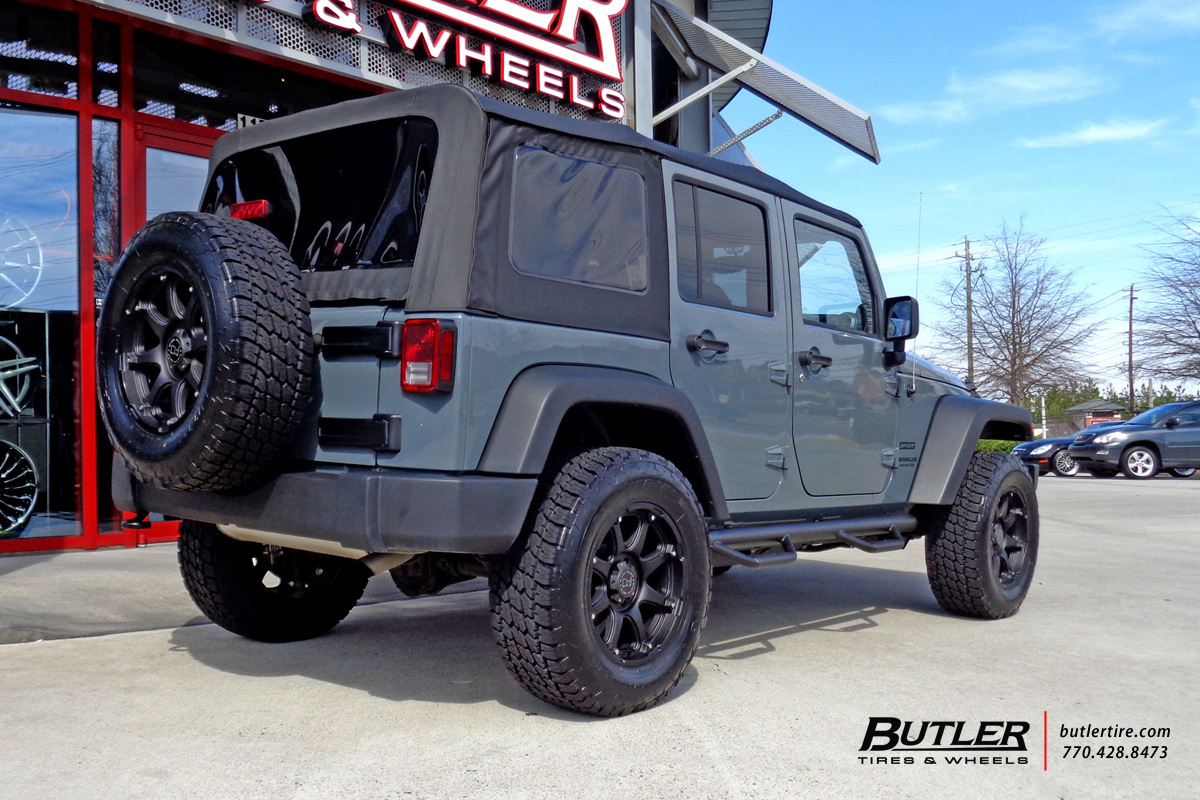 Jeep Wrangler with 18in Black Rhino Glamis Wheels