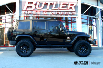 Jeep Wrangler with 18in Fuel Pump Wheels