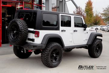 Jeep Wrangler with 18in XD Crank Wheels
