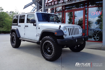 Jeep Wrangler with 20in Fuel Anza Wheels