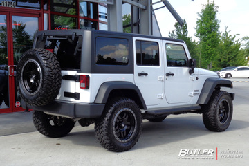 Jeep Wrangler with 20in Fuel Anza Wheels