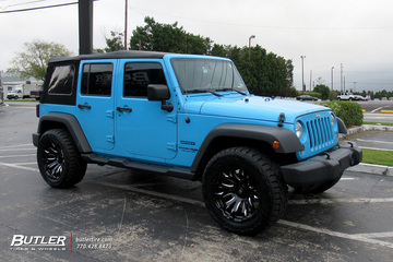 Jeep Wrangler with 20in Fuel Blitz Wheels