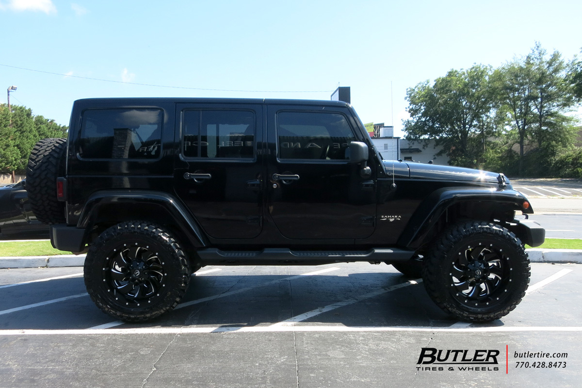 Jeep Wrangler with 20in Fuel Cleaver Wheels
