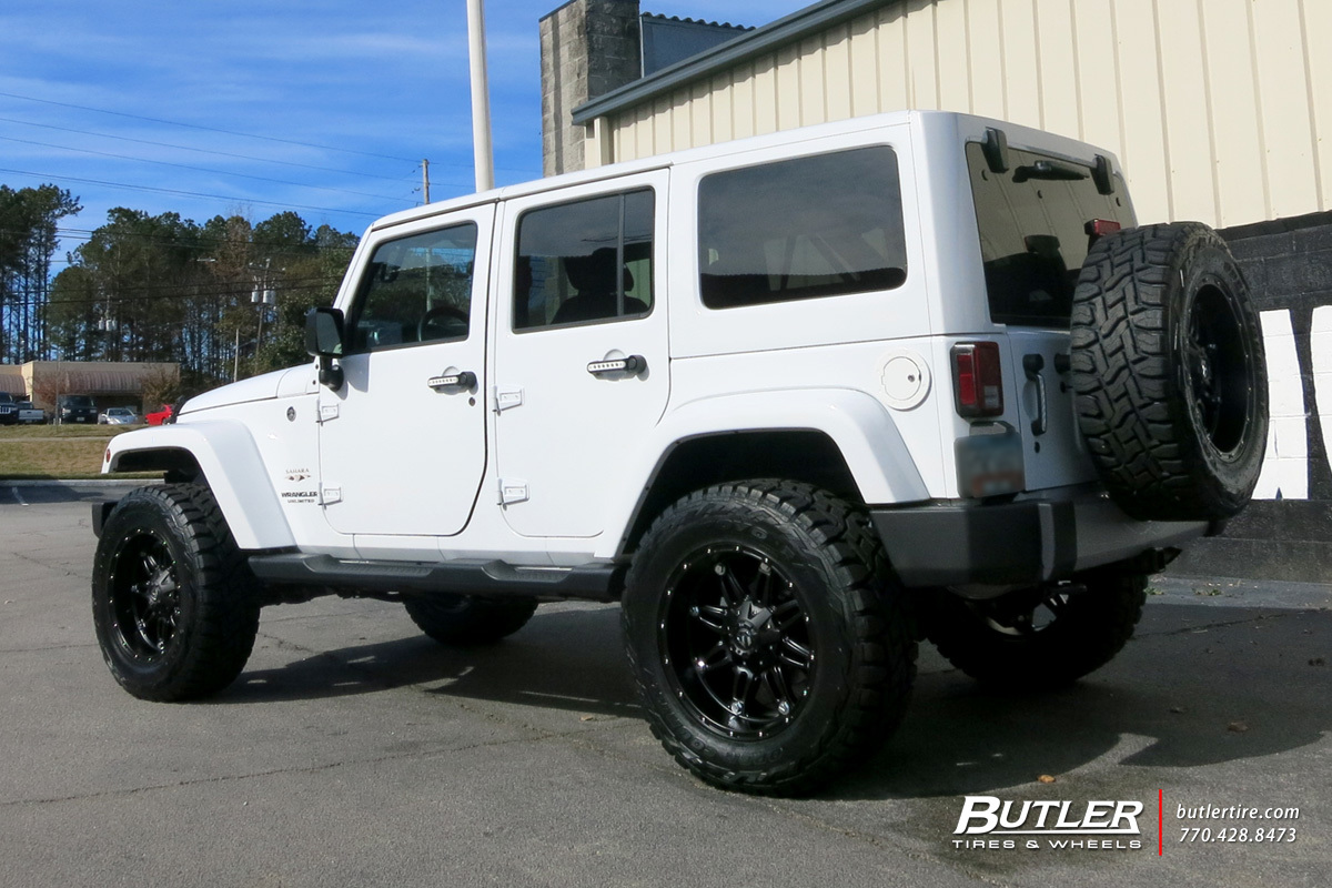 Jeep Wrangler with 20in Fuel Hostage Wheels