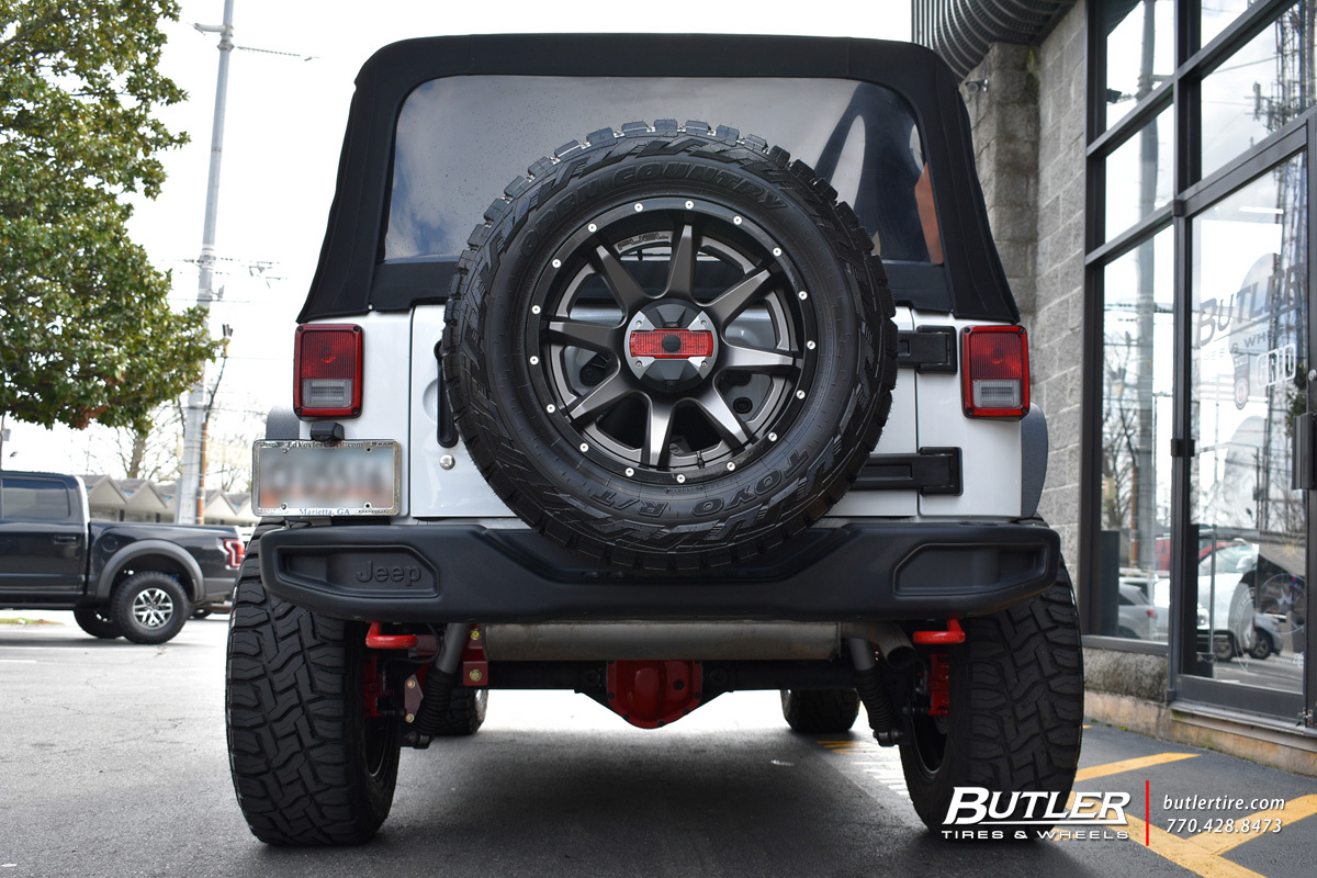 Jeep Wrangler with 20in Fuel Rampage Wheels